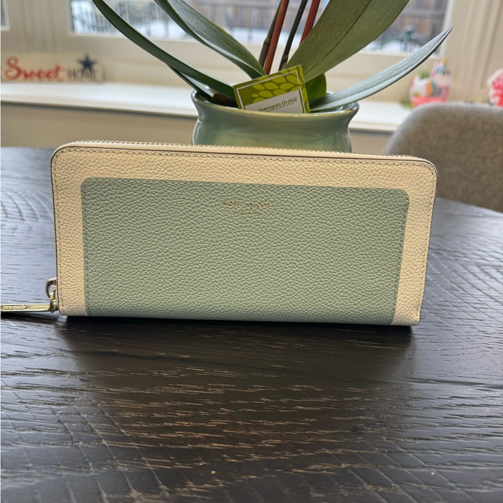 Kate Spade Slim Continental Wallet